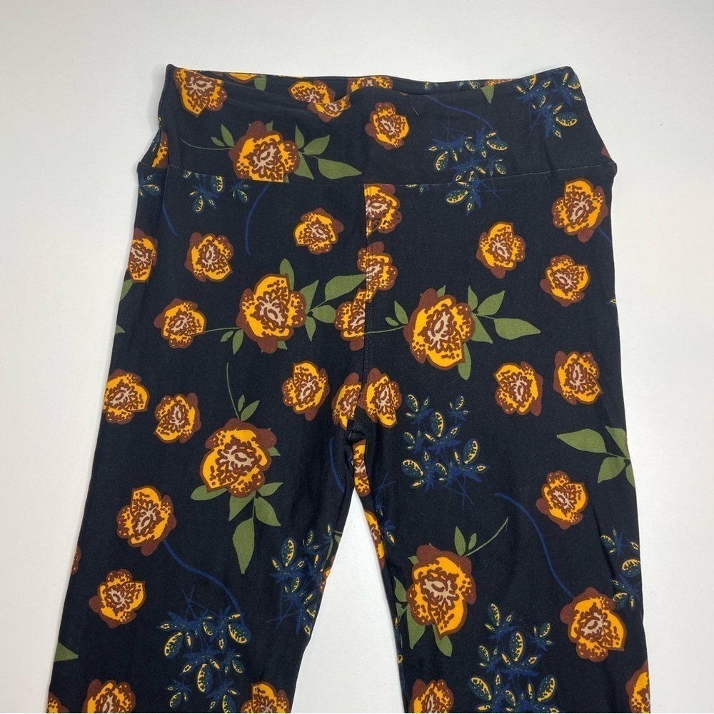 LuLaRoe Leggings OS One Size Set of 3 Black Backgrounds Triangles Floral Pebbles - Picture 4 of 7